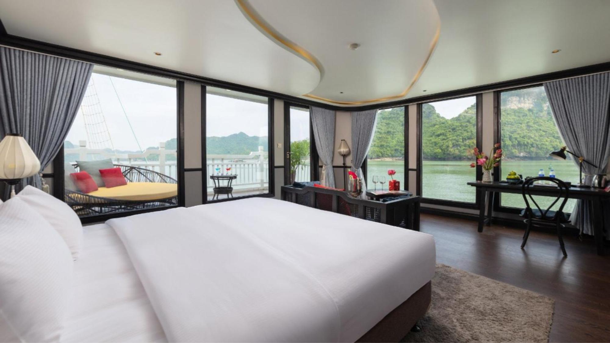 Lotus Boutique Cruise Hotel ฮาลอง ภายนอก รูปภาพ