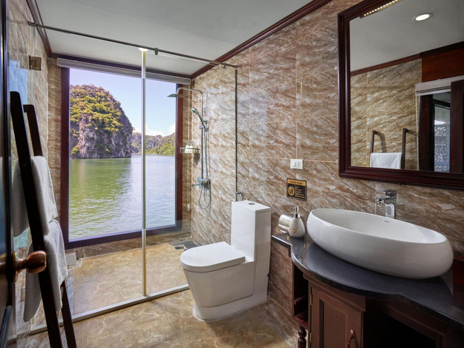 Lotus Boutique Cruise Hotel ฮาลอง ภายนอก รูปภาพ